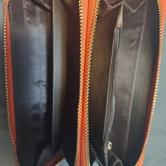 Pocket Book - Picture 2 of 2